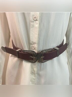 Magenta old silver tone double buckle skinny belt